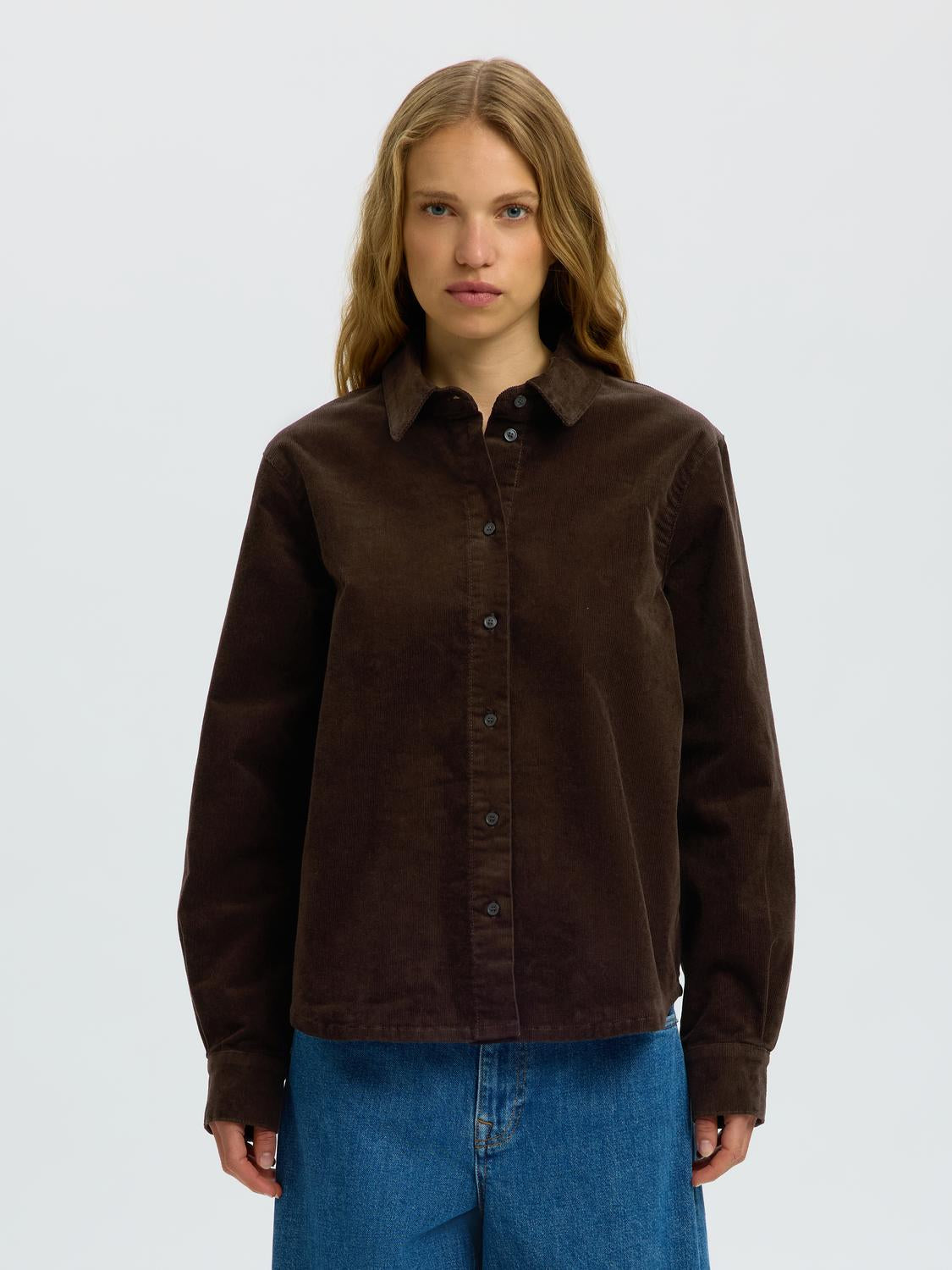 model_shot-front